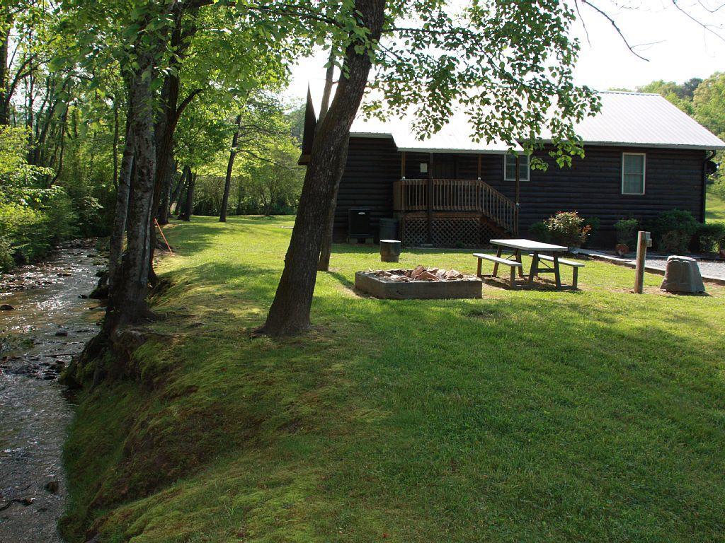 Вилла Climbing Bear Creekside Cabin Whittier Экстерьер фото